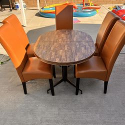 Kitchen Table With 5 Chairs 