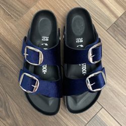 Women’s Birkenstock Arizona Big Buckle Blue Velvet Sandal Size 38/8-7.5