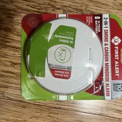 NEW First Alert 2 In 1 Smoke and Carbon Monoxide Alarm