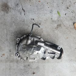 BMW AXLE DIFFERENTIAL CARRIER OEM