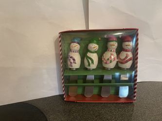 Pier One Holiday Butter Knife Set