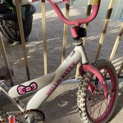 Hello kitty Bike 