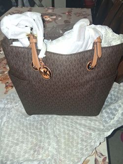 New Michael Kors tote bag 190$
