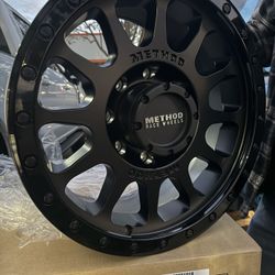 (Set of 4) Method MR305 NV 18x9 8x170 +18mm Double Black Wheels Rims