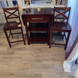 Bar Table And Stools 