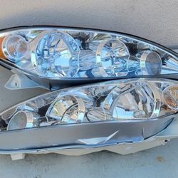 2005 And 2006 Toyota Camry Headlights Luces Calaveras Micas Faros Focos Faroles 