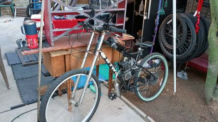 100cc motorbike