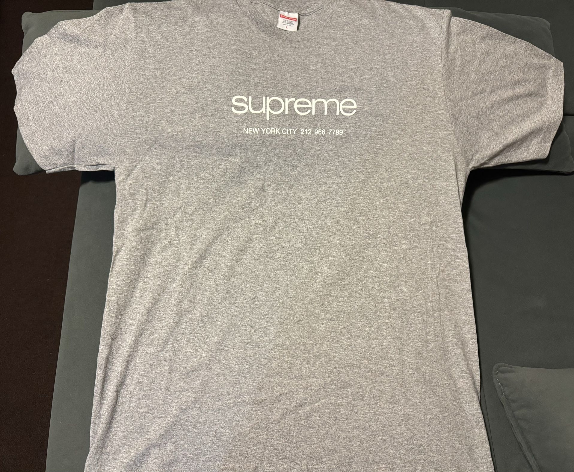 Supreme Shop T-shirt Grey Size Large