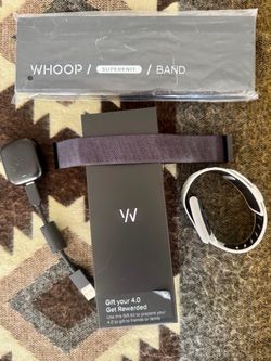 WHOOP 4.0 Fitness Tracker Gift Kit