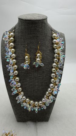 Crystal Necklace Set
