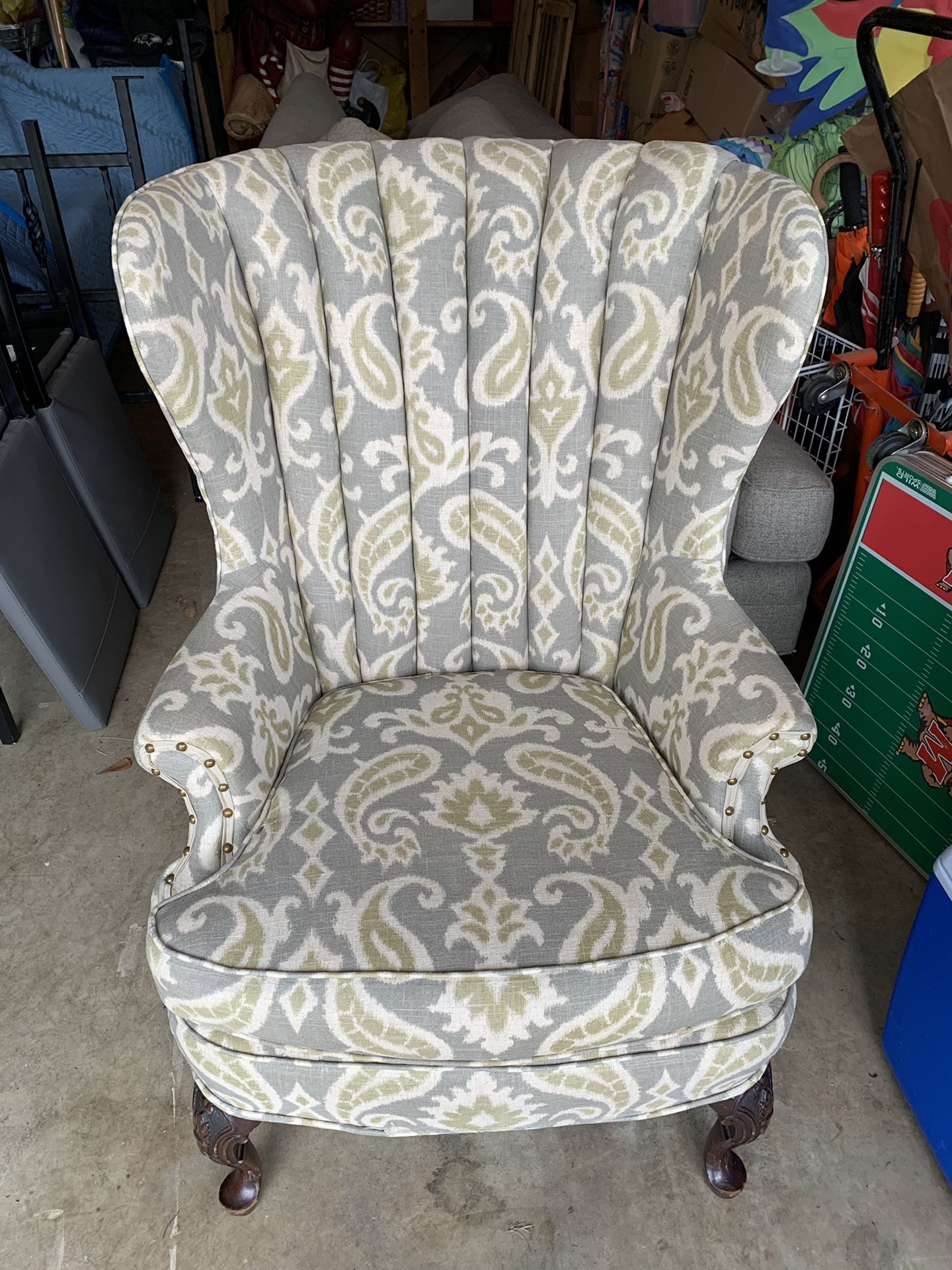 Studded paisley accent chair armchair