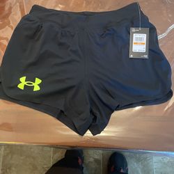 UNDER ARMOUR RUNNING SHORTS 