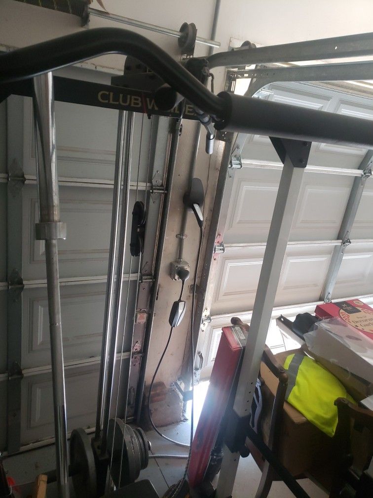 Bench Press & Squat Rack Pulley Plus 300 Lbs Weight