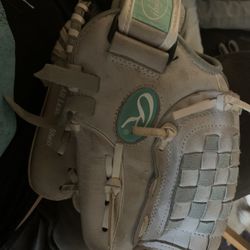 Rawlings Glove For Softball