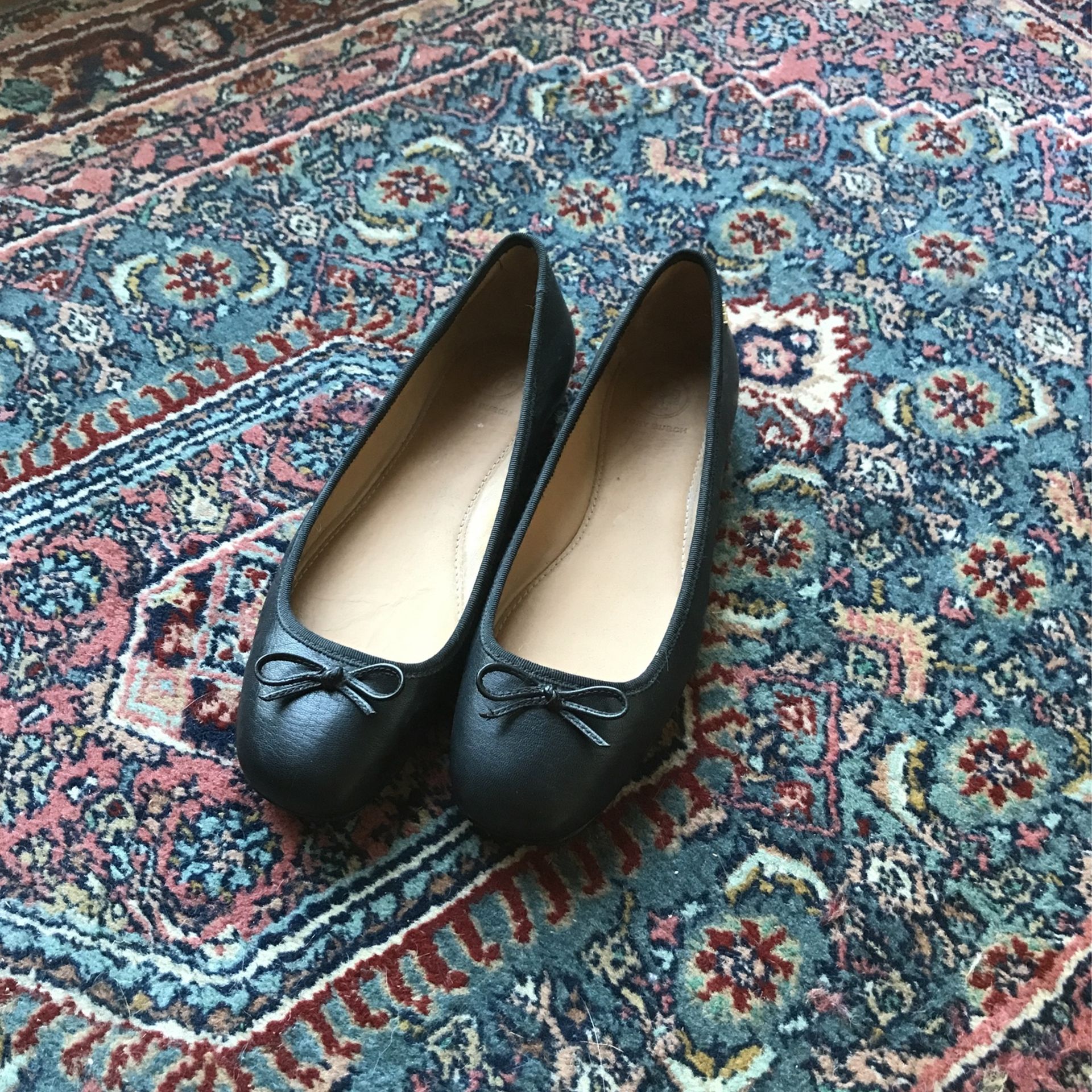 Tory Burch Flats Black NWT Size 7