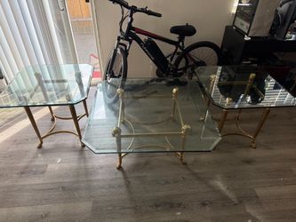 Solid Glass Table set 3pc