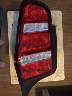 2010-2012 Ford Mustang Left Taillamp