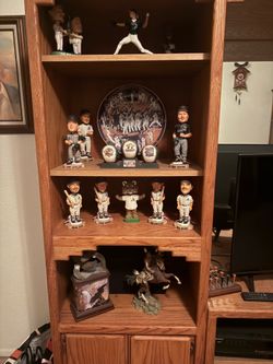 Oak Entertainment center and everything in it