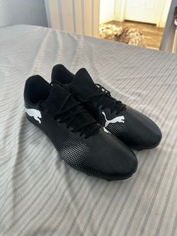 Puma soccer/futbol cleats size 11