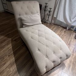 Cleopatra cream sofa 