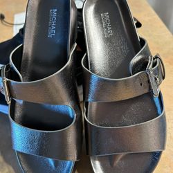 REDUCED!!!!! - SUPER CUTE! Michael Kors Slides - BRAND NEW!