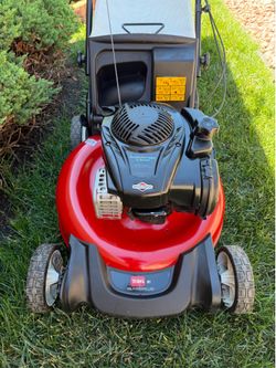 Toro self propelled lawnmower