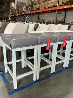 Bar stool