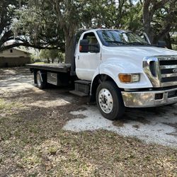 2011 Ford F-650