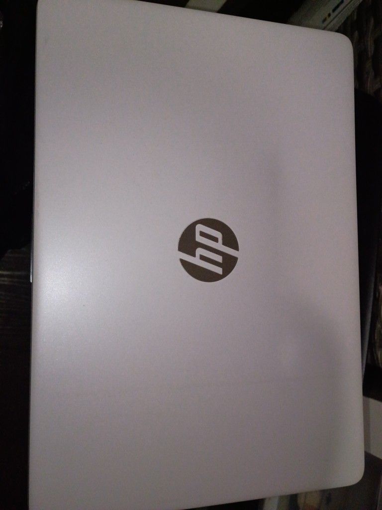 Medium HP laptop 