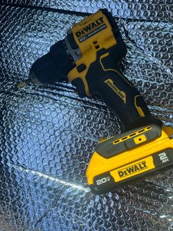 DeWalt 20V Brushless Hammer Drill with Battery