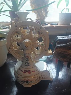 Old ferris wheel