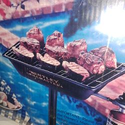 Bentley GRILLMASTER 7  Propane Gas-Fired Family Size Outdoor Barbecue Grill