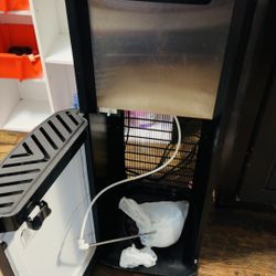 Glacier Bay Water Dispenser