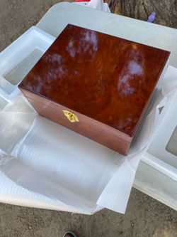 NEW” Cremation box set”
