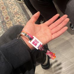 Rolling loud wristband 