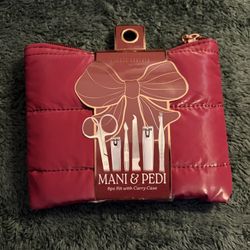 6 Piece Mani And Pedi Set With Carry Case