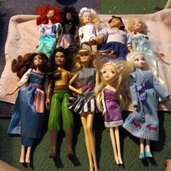 Barbies 