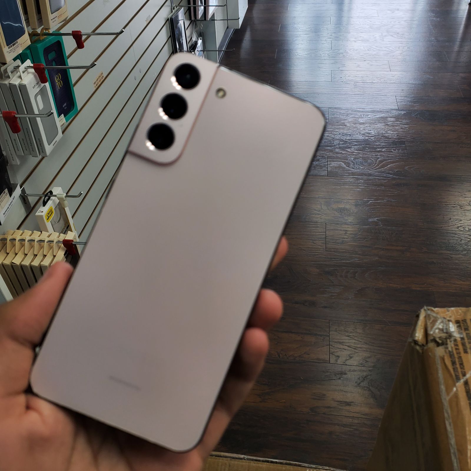 ๐ฅ Galaxy S22 Plus 5G 6.2 inch โ Massive 85% Off! Only $169 or $1 to Take It Home Today with Peace-of-Mind Warranty