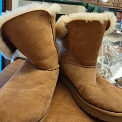 UGG BOOTS 👢