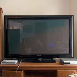 REDUCED!   49.5” Pioneer Elite Plasma Monitor TV With Base & Remote