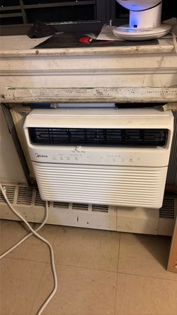 Brand new midea AC
