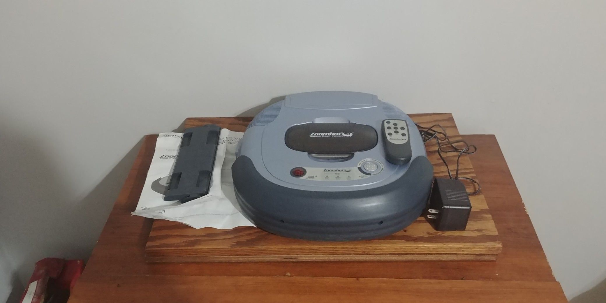 Zoombot vacuum cleaner