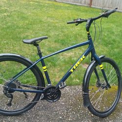  Trek Verve 3 Disc Equipped Comfort  Bike Size Large, Fast!! 