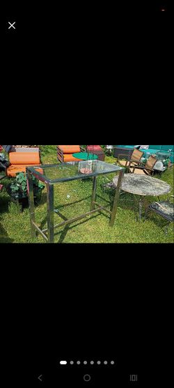 Bar table measurements in the picture