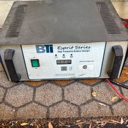 BTI 24v 25A IUla Discover Charger