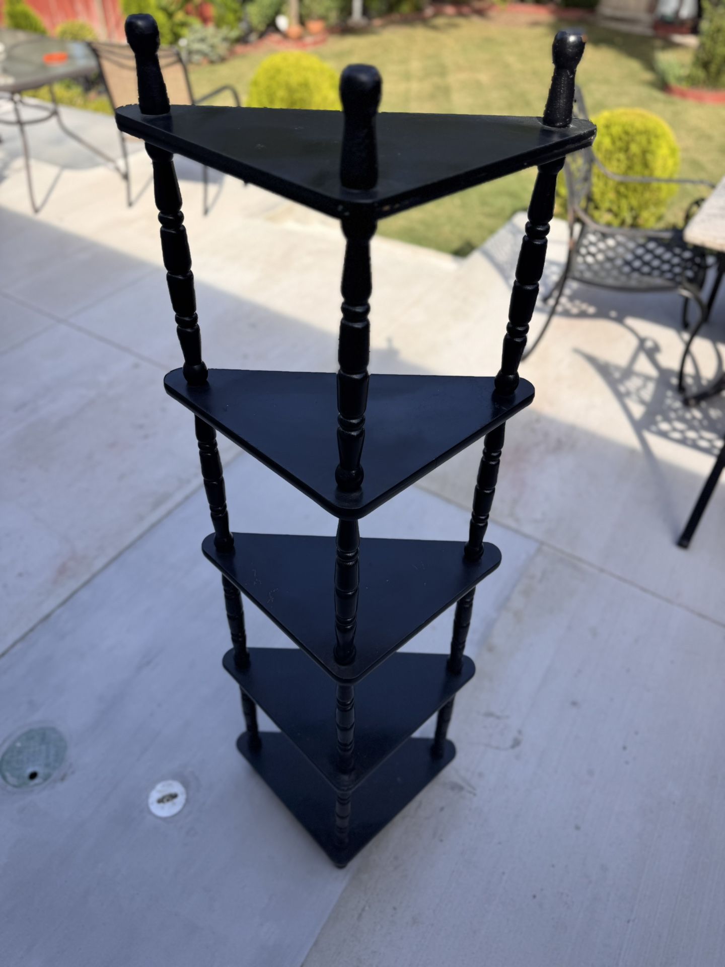 Black Corner Shelf – 5 Tiers