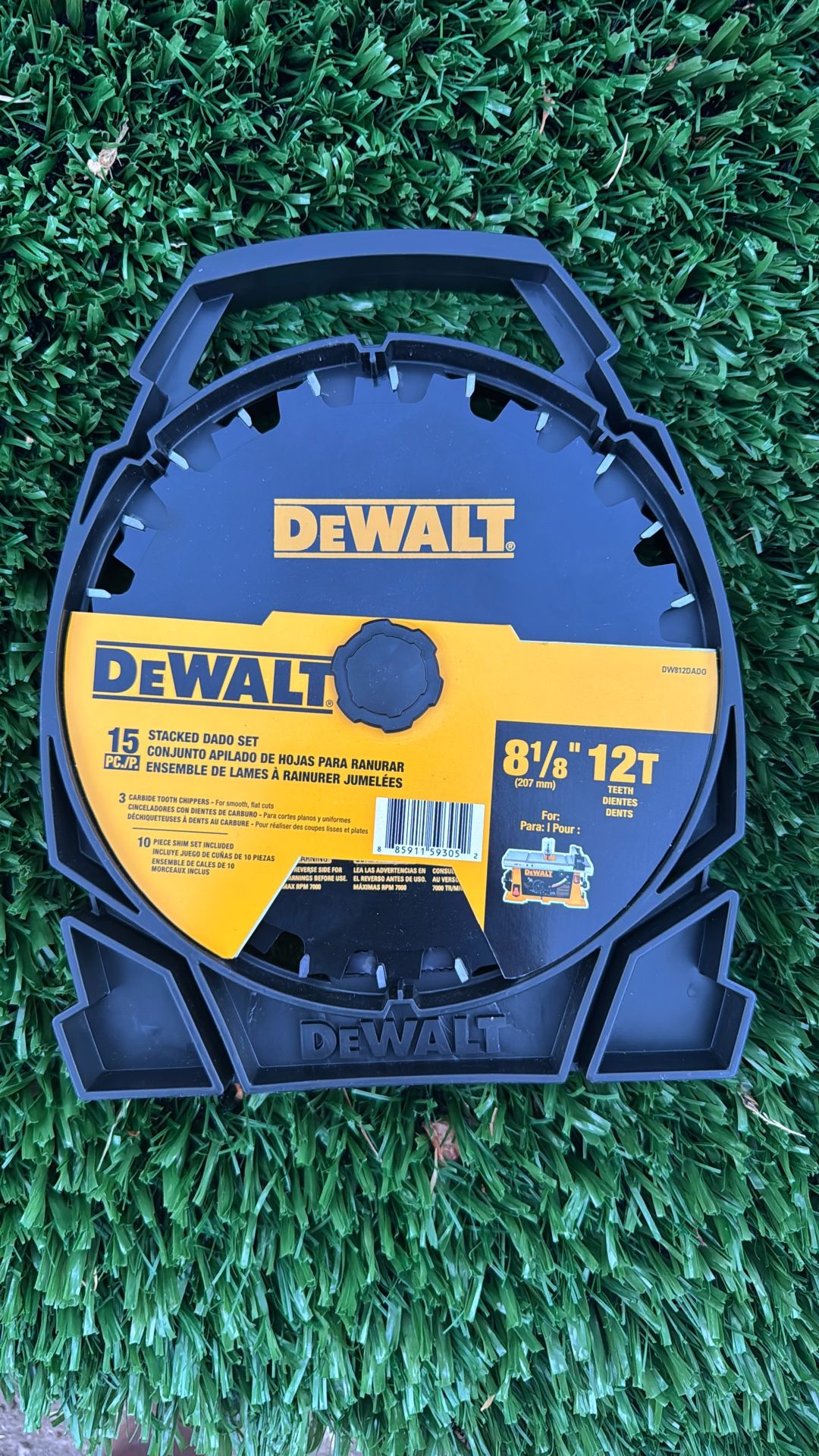DEWALT 15 Pc./P. STAKED DADO Set 8 1/8 “ 12T