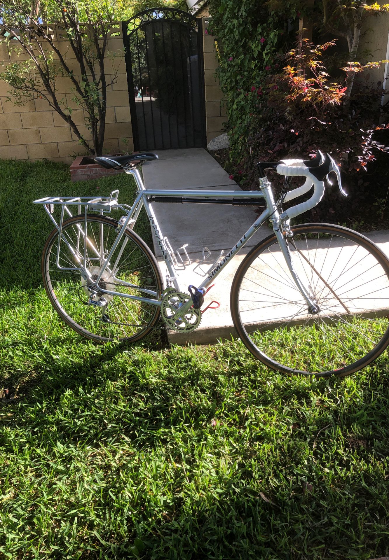 Simonetti touring road bike by Mike Howard