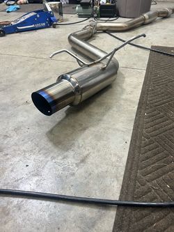 Subaru STI Single Invidia Exhaust Pipe