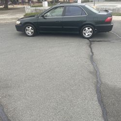 2000 Honda Accord. Registered 